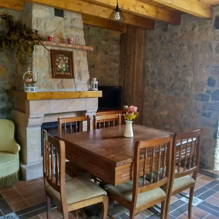 Casa De Aldea La Xunta