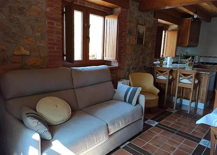 Casa De Aldea La Xunta Onís