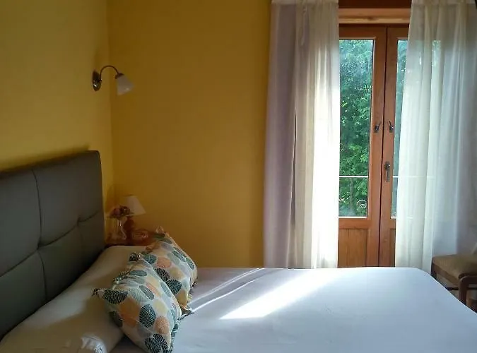 Casa De Aldea La Xunta Hébergement de vacances Onís